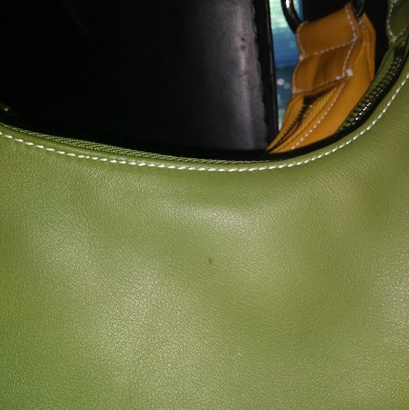 🛑 SOLD 🛑Perli Purses - Lot of 2 (Yellow & Green) - Picture 4 of 8